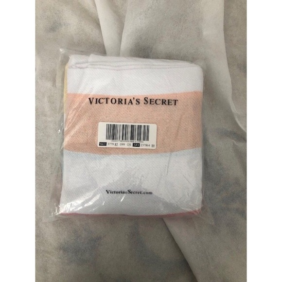 NEW VICTORIA'S SECRET STRIPE LOGO COTTON BLANKET - Picture 4 of 4